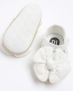 River Island Baby girls broderie bow sandals< Shoes & Boots