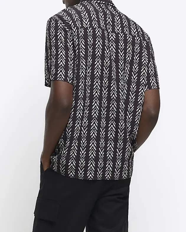 River Island regular fit crinkle arrow print shirt< Shirts