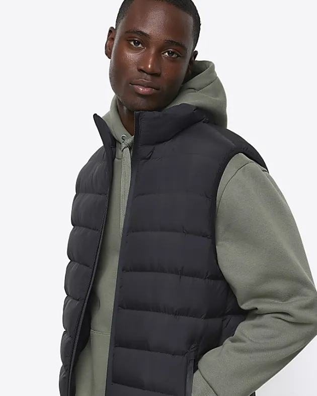 River Island regular fit quilted puffer gilet< Essentials