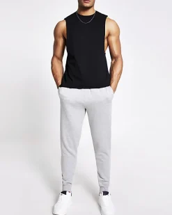 River Island regular fit vest< Essentials