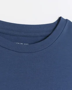 River Island muscle fit t-shirt< Essentials