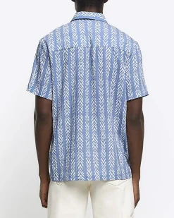 River Island regular fit crinkle arrow print shirt< Shirts