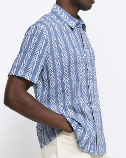 River Island regular fit crinkle arrow print shirt< Shirts