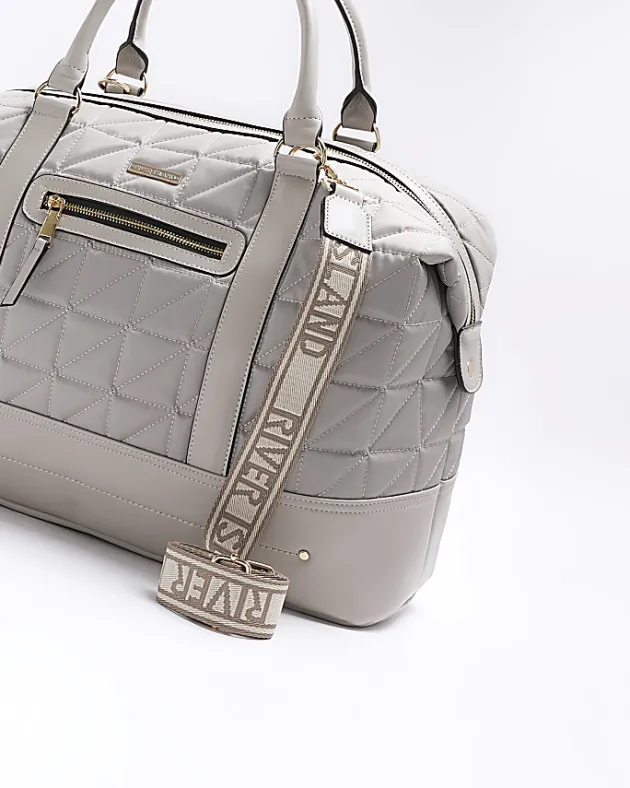 River Island quilted zip travel bag< Bags, Purses & Luggage
