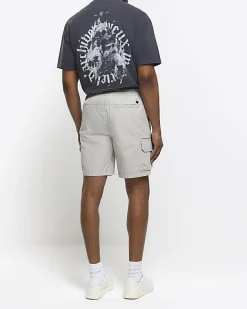 River Island regular fit cargo shorts< Shorts