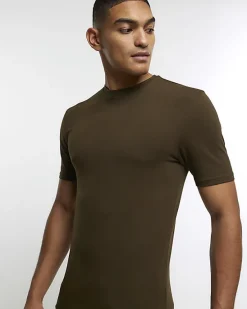 River Island muscle fit t-shirt< Essentials