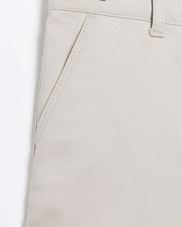 River Island Mini Boys Beige Stretch Chino Shorts< 5 - 8 Yrs