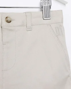 River Island Mini Boys Beige Stretch Chino Shorts< 5 - 8 Yrs