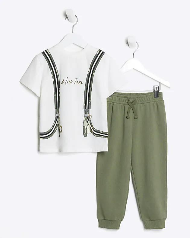 River Island Mini Boys backpack t-shirt set< 5 - 8 Yrs