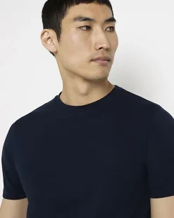 River Island muscle fit T-shirt< Essentials