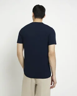 River Island muscle fit T-shirt< Essentials