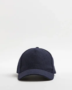 River Island RI Cap< Essentials