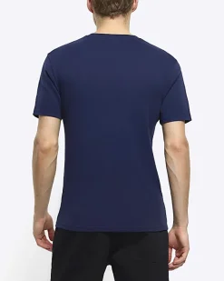 River Island RI Studio muscle fit t-shirt< Essentials