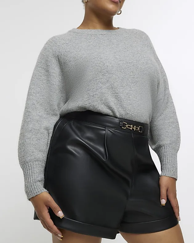 River Island Plus faux leather shorts< Plus