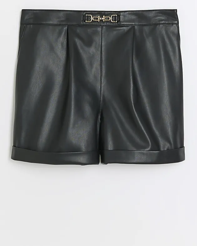 River Island Plus faux leather shorts< Plus