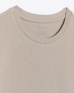 River Island muscle fit t-shirt< Essentials