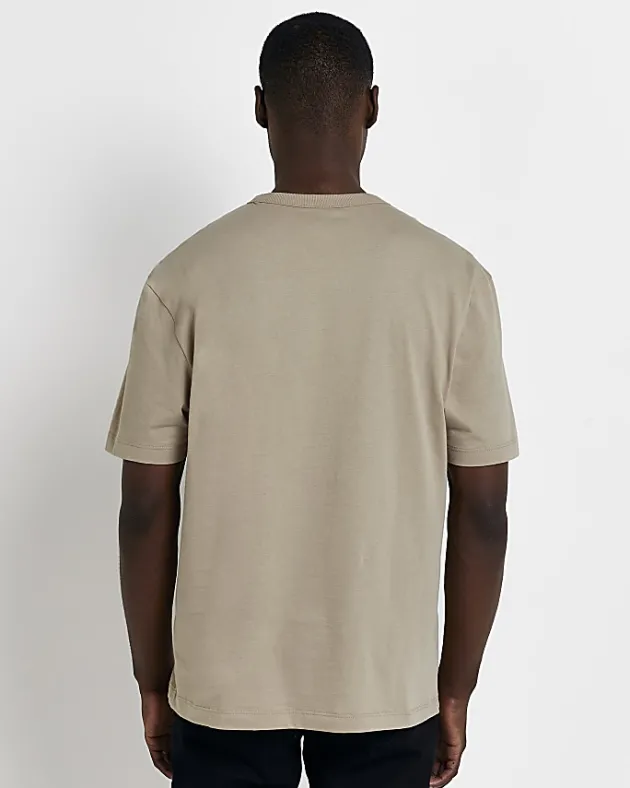 River Island regular fit t-shirt< Essentials