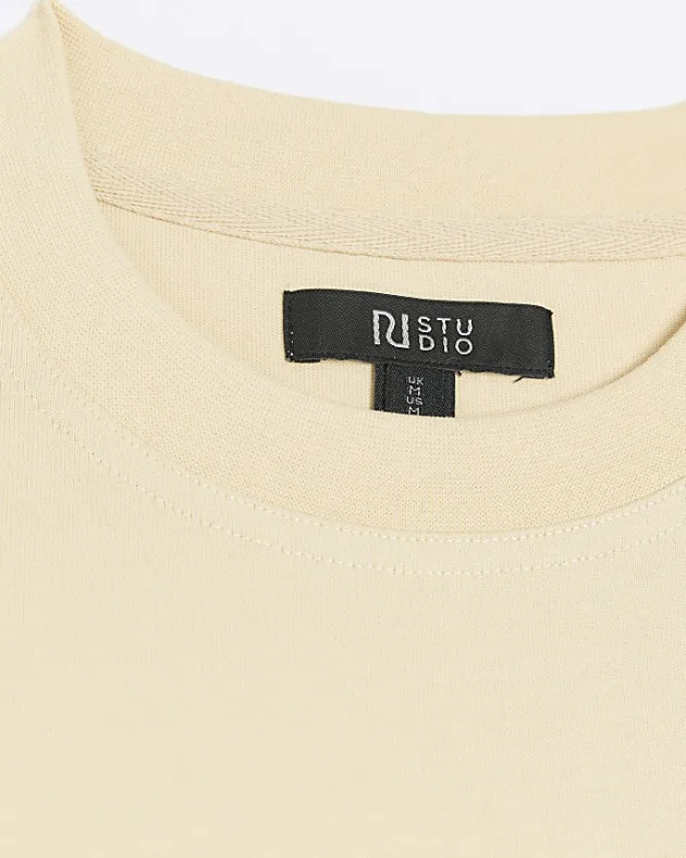 River Island RI Studio oversized fit t-shirt< Essentials